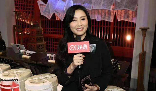 称对方不敢乱来：我能用塔罗牌算出来开元棋牌app香港女星不怕老公出轨