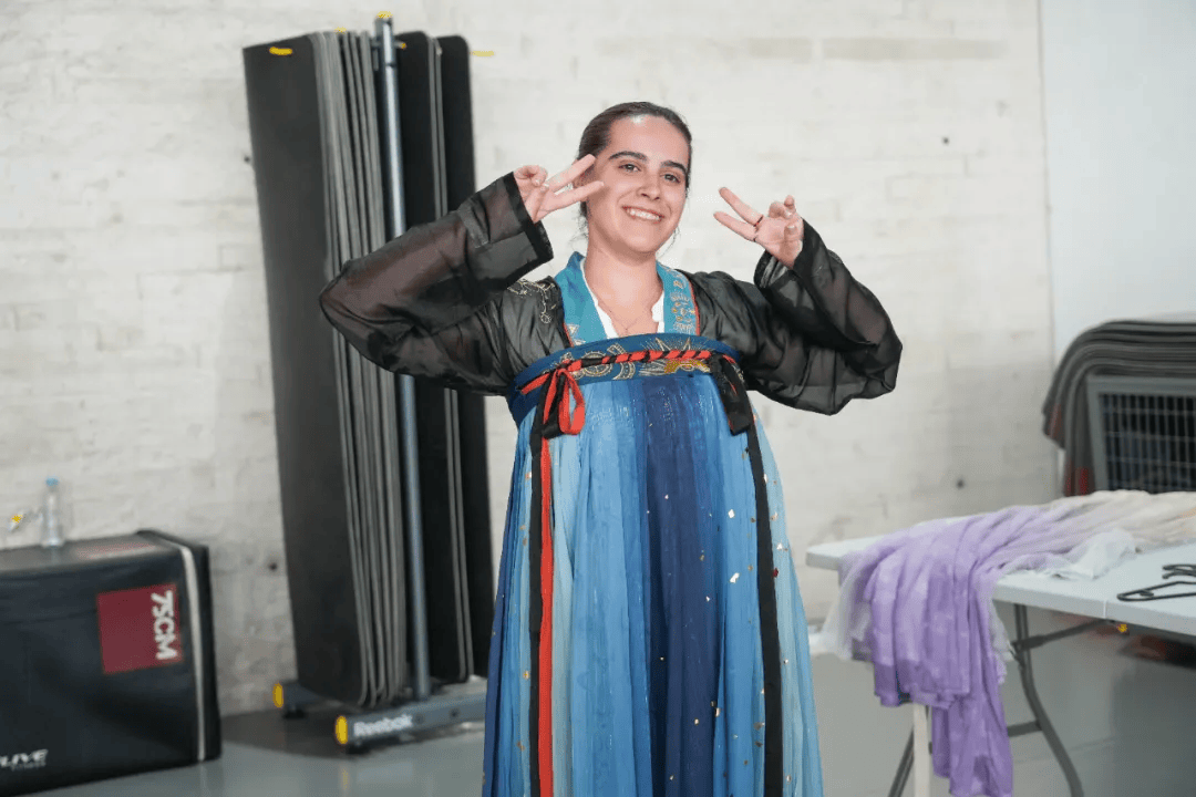 学生趣味运动会如何让中西青年“玩”成一片？开元棋牌汉服、塔罗、运动破冰！第二届中西大(图5)